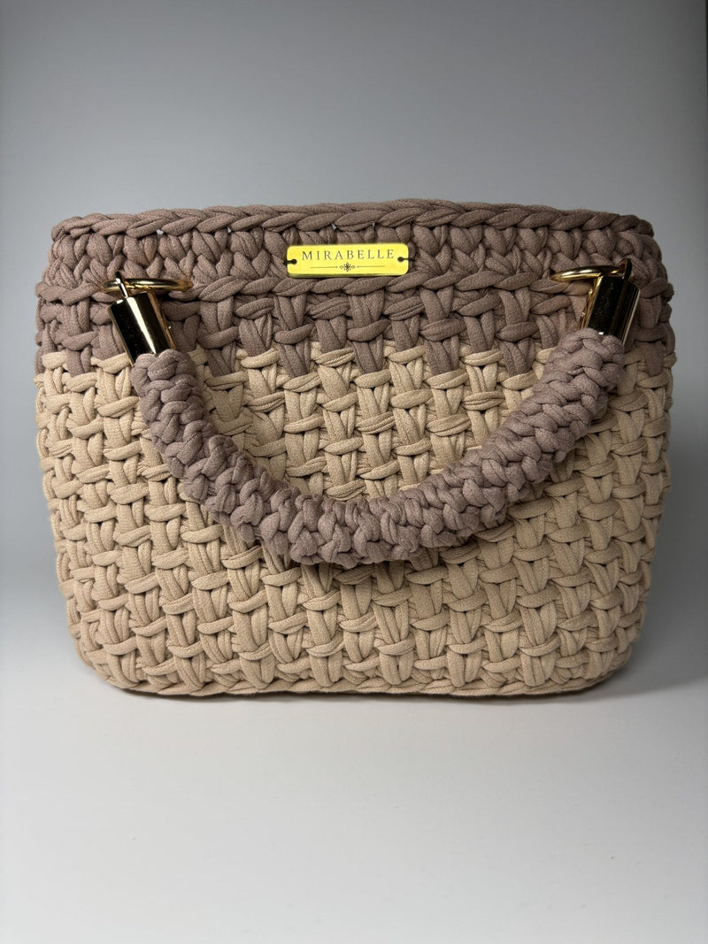 Rhea – Sand and cocoa