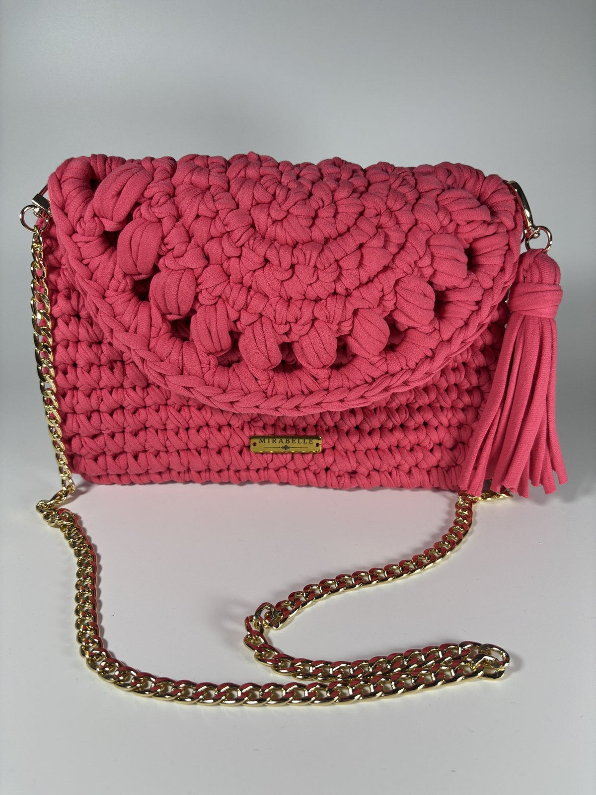 Pochette écaille corail avec chaîne dorée