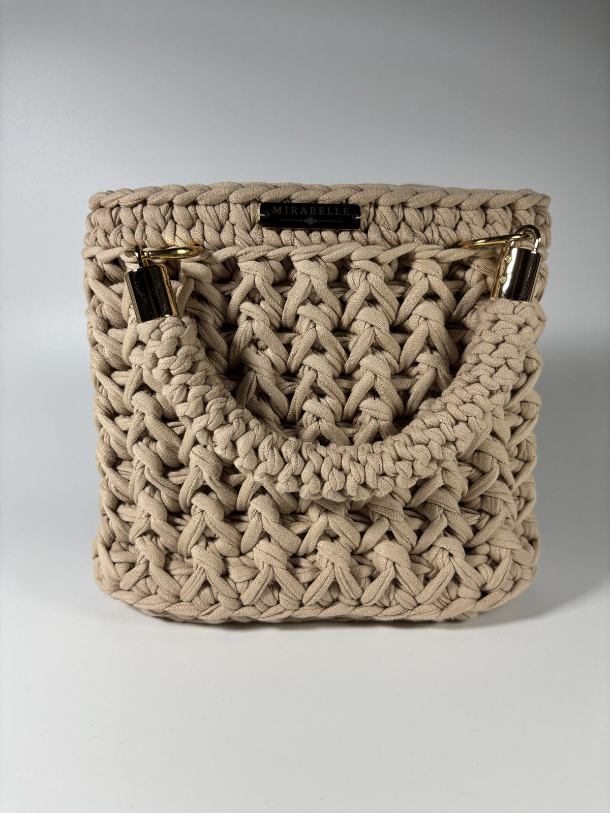 Cabas Mirabelle en crochet sable, grosses torsades, vue de face
